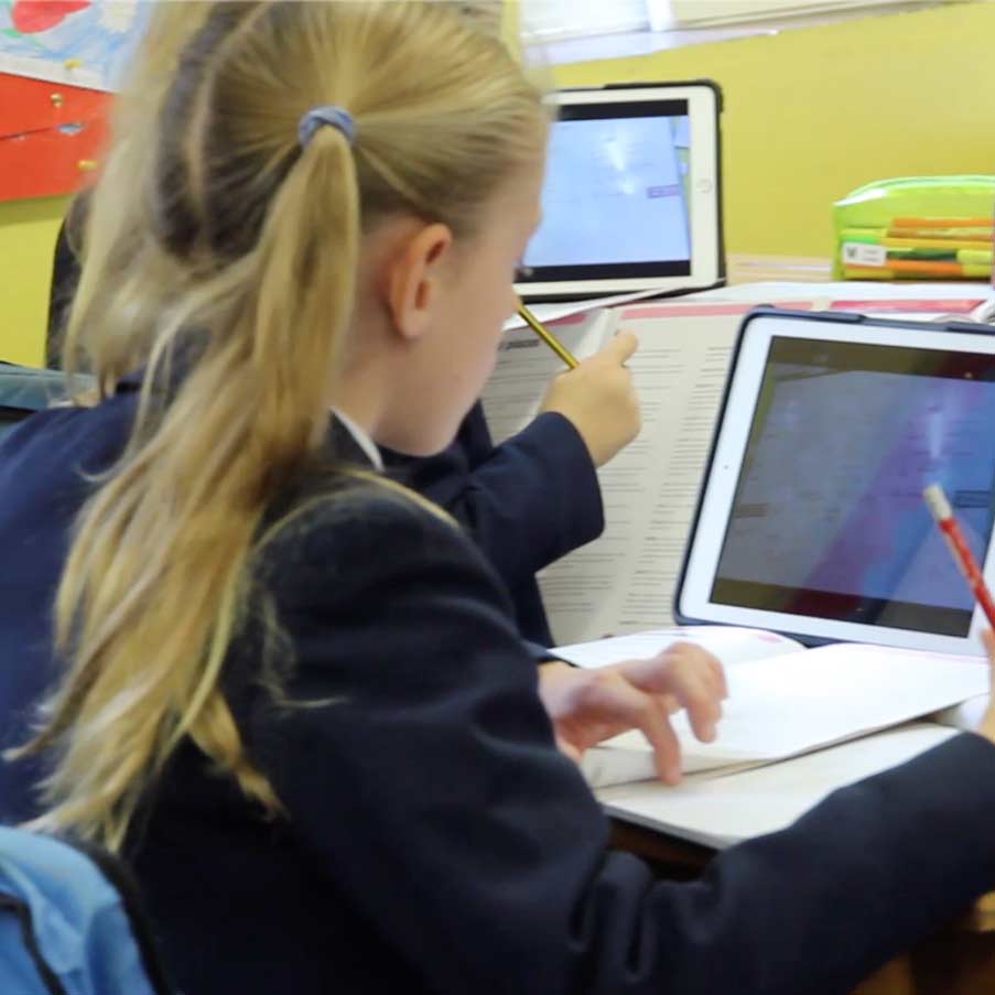 Blended learning with Apple technology